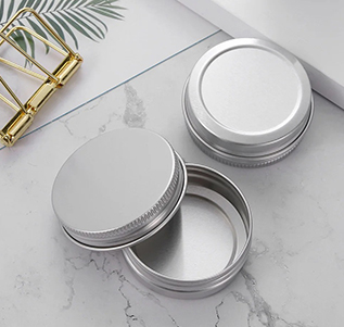 Cap in alluminio-plastica